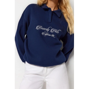 Oversize Gömlek Yaka Düşük Kol Uzun Gömlek Yaka Nakışlı Fit Kalın İçi Polarlı Örme Sweatshirt