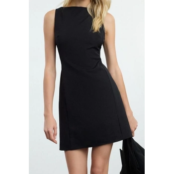 Moda Stil Regular Bisiklet Yaka Mini Boy A Kesim Dokuma Elbise