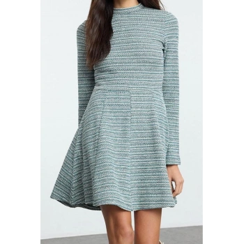 Moda Stil Slim Dik Yaka Mini Boy Tüvit Bisiklet Yaka Skater Belden Açılan Volanlı Örme Elbise