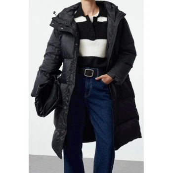 Tasarım Düz Astarlı Yaka Uzun Oversize Kapüşonlu Kadın Kaz Tüylü Su İticili Uzun Şişme Mont