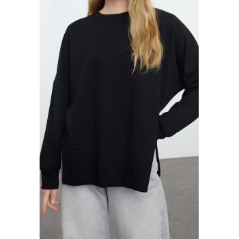 Tarz Bol Bisiklet Yaka Düşük Kol Uzun Geniş Kesim Yırtmaçlı Yumuşak Tuşeli Örme Sweatshirt