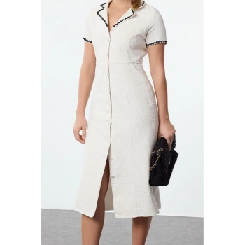 Moda Stil Regular Ceket Yaka Midi Boy Aksesuar Detaylı Tüvit Dokuma Kışlık Gömlek Elbise
