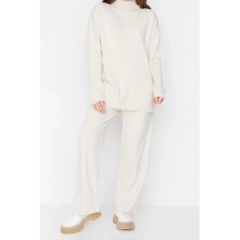 Moda Yüksek Bel Yarım Balıkçı Yaka Düşük Kol Yırtmaç Detay Kazak-Pantolon Triko Takım