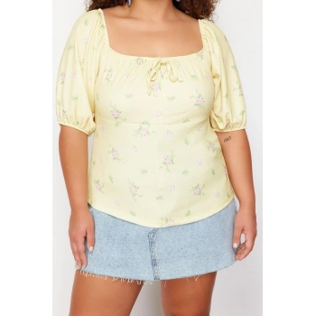 Moda Büyük Beden Kare Yaka Örme Fit Çiçekli Desen Casual Günlük Regular Kısa Kol Bluz