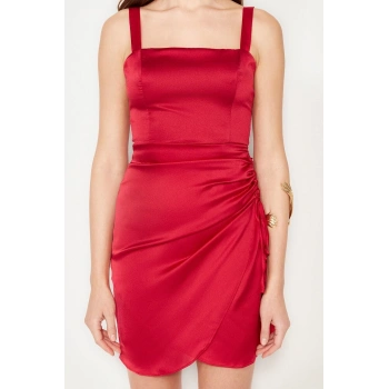 Moda Regular Mezuniyet Balo Saten Dokuma Kare Yaka Askılı Kol Bodycone Mini Boy Elbise