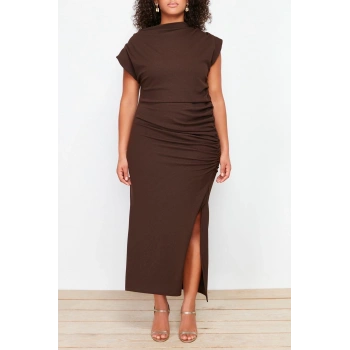 Moda Büyük Beden Abiye Krep Örme Dik Yaka Kolsuz Kol Bodycone Midi Boy Büyük Beden Elbise