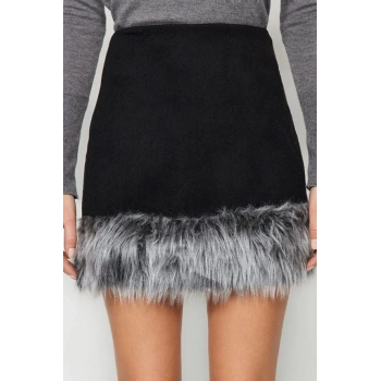 Moda Regular Düz Desen Şık Gece Maxi Boy Etek Ucu Peluş Detaylı Süper Mini Dokuma Etek