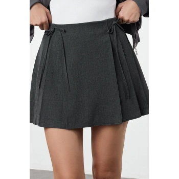 Modern Tarz Astarsız Dokuma Mini Boy Plise ve Kurdele Detaylı Mini Boy Dokuma Etek