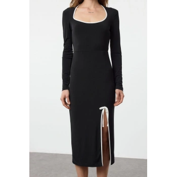 Moda Stil Slim Havuz Yaka Maxi Boy Renk Bloklu Fiyonk Detaylı Fitted Örme Elbise