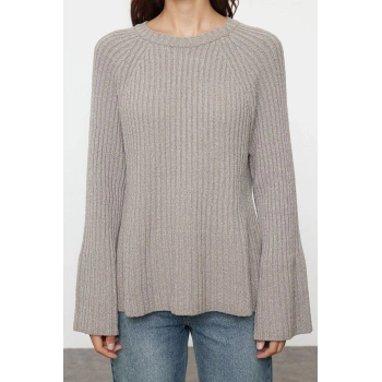 Stil Modern Kadın Regular Standart Kol Bisiklet Yaka Geniş Kalıp Peplum Detaylı Triko Kazak