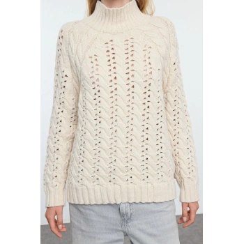 Stil Kadın Regular Standart Kol Dik Yaka Yumuşak Dokulu Geniş Kalıp Ajurlu Delikli Triko Kazak