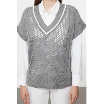 Stil Modern Kadın Regular Standart Kol V Yaka Geniş Kalıp Ajurlu Triko Süveter