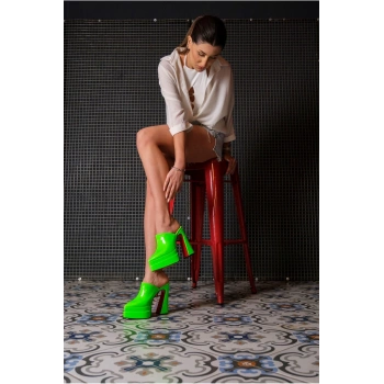 Kadın Moda Çift Platform Tasarım Burnu Kapalı Yüksek Topuklu Terlik Şık ve Zarif Abiye Ayakkabı