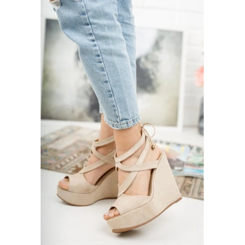 Stil Modern Kadın Arka İpli Dolgu Topuklu Ayakkabı Özel Tasarım Gündüz Gece Abiye Ayakkabı