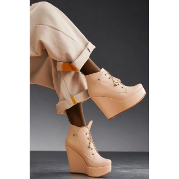 Stil Modern Kadın Dolgu Topuk Bağcıklı Bot Özel Tasarım Gündüz Gece Abiye Ayakkabı