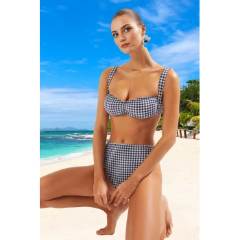 Desenli Bikini Takımı Yüksek Konfor Ergonomik Kesim Özel Tasarım Su Sporları İçin