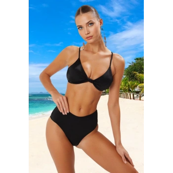 Desenli Üçgen Bikini Takımı Ergonomik Kesim Hızlı Kuruyan Premium Kalite Su Sporları İçin