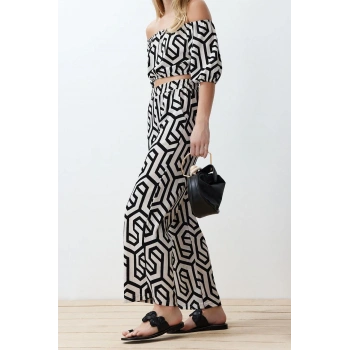 Moda Carmen Yaka Büzgülü Fırfırlı Kol Günlük Baskılı Carmen Yaka Crop Esnek Örme Alt-Üst Takım