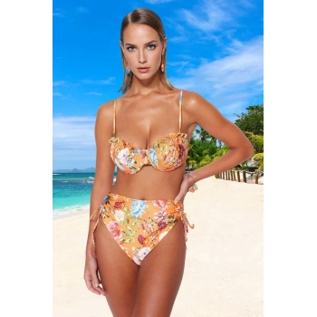 Modern Desenli Bikini Takımı Şık Detaylı Plaj Ve Havuz İçin Premium Kalite Esnek Kumaş