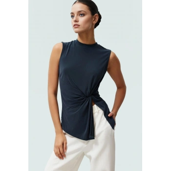 71% Modal 29% Polyester Bluz Dik Yaka Asimetrik Kolsuz Tasarım Kaliteli İşçilik Uzun Ömürlü