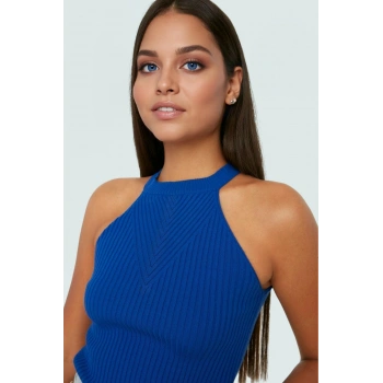 Akrilik Triko Kadın Bluz Halter Yaka Kolsuz Regular Cepsiz Kaliteli İşçilik Özenle Seçilmiş