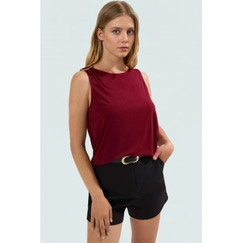 Aksesuar Detaylı Kolsuz Örme Bluz Fitted Sandy Dokuma Günlük Stil Mükemmel Uyum