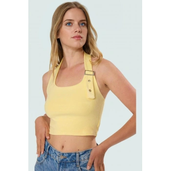 Aksesuar Detaylı Örme Crop Bluz %96 Viskoz %4 Elastan Yazlık Günlük Özenle Seçilmiş