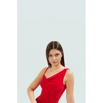 Asimetrik Degaje Yaka Fırfırlı Yazlık Bluz Trend Tasarım Rahat Ve Şık Yüksek Kalite