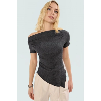 Asimetrik Yaka Kısa Kollu Fitted Örme Bluz Günlük Stil Uzun Ömürlü Premium Kalite