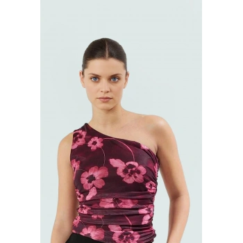 Asimetrik Yaka Kolsuz Fitted Örme Bluz Tül Kumaş Çiçek Desenli Rahat Özenle Seçilmiş