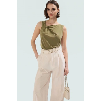 Asimetrik Yaka Kolsuz Örme Bluz Modal Polyester Kumaş Günlük Stil Modern