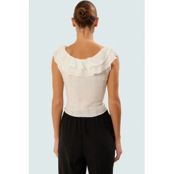 Basic Bluz Örme Kumaş Fitted Kalıp Kolsuz Havuz Yaka Konforlu Kesim Mükemmel Uyum