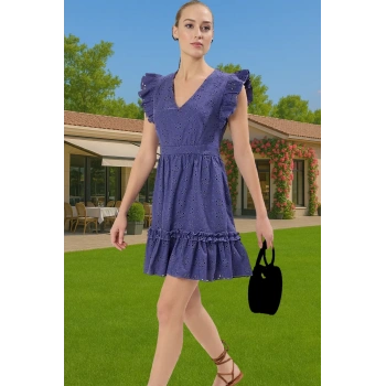 Brode Detaylı Skater Elbise Rahat ve Şık Yazlık Kombin Günlük Kullanım İçin Yüksek Kalite