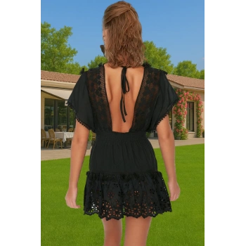 Brode Detaylı V Yaka Pamuklu Mini Elbise Yaz Koleksiyonu Rahat Ve Şık Modern Stil Modern Stil