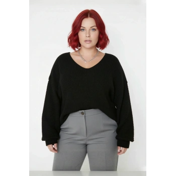 Büyük Beden Kadın V Yaka Düz Selanik Dokuma Kalın Akrilik Triko Kazak Kış Şıklığı İçin İdeal