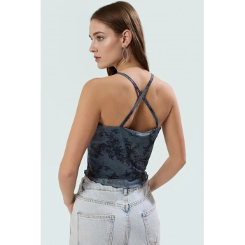 Çiçekli Desenli Fitted Vücuda Oturan Askılı Crop Bluz Örme Tül Kumaş Özenle Seçilmiş