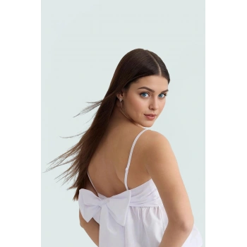 Dacron Kumaş Kolsuz Crop Bluz Yaz Mevsimi İçin Şık Tasarım Rahat Kullanım Ve