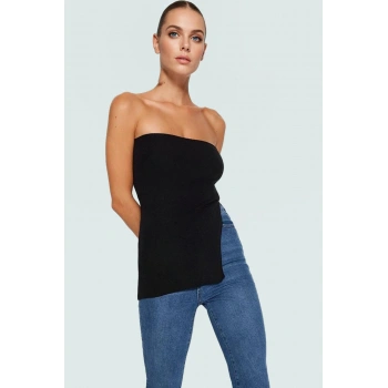 Design Koleksiyonu Straplez Bluz Triko Kumaş Yırtmaç Detaylı Şık Gece Elbisesi Modern Stil