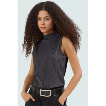 Dokulu Örme Bluz Dik Yaka Kolsuz Regular Yaz Kombinleri İçin Yüksek Kalite Rahat Ve Şık