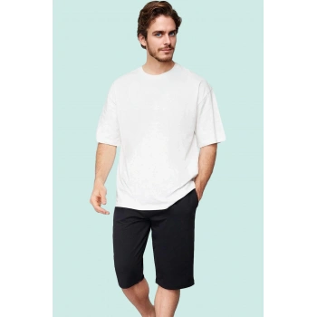 Erkek Basic Regular Normal Kesim Uzun Boy Lastikli Şort Rahat Günlük Kullanım Modern Tasarım