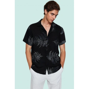 Erkek Desenli Apaş Yaka Kısa Kollu Salaş Gömlek Viskoz Günlük Kullanım Yaz Aylarının Vazgeçilmezi