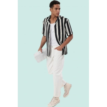 Erkek Kısa Kollu Dokulu Triko Gömlek Apaş Yaka Oversize Günlük Kombinler İçin Modern Tasarım