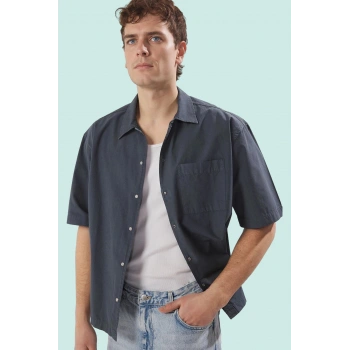 Erkek Pamuk Paper Touch Gömlek Şık ve Rahat Boxy Fit Kısa Kollu Yaz Aylarının Vazgeçilmezi