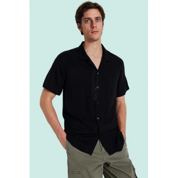 Erkek Regular Fit Apaş Yaka Kısa Kollu Gömlek Viskoz Günlük Kullanım Yaz Aylarının Vazgeçilmezi