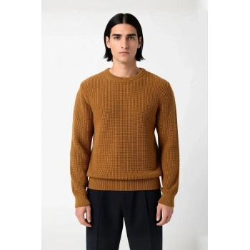 Erkek Regular Fit Dokulu Bisiklet Yaka Triko Kazak Soğuk Kış Günleri İçin İdeal Orta Kalınlık