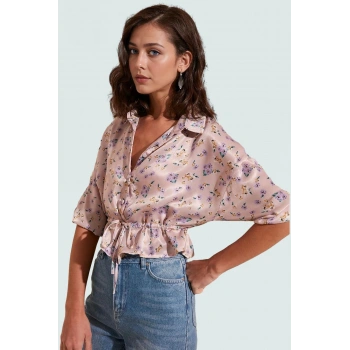 Feminen Dokuma Saten Bluz; Günlük Crop Çiçek Desenli; Gömlek Yaka Profesyonel Görünüm