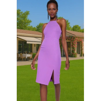 Feminen Vücudu Saran Midi Yırtmaçlı Elbise Dokuma Kumaş Zarifane Tasarım Günlük Kullanım İçin