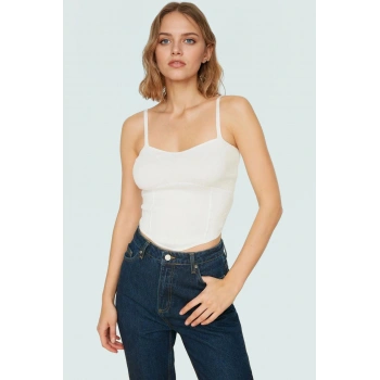 Fitted Kalıp Viskoz Triko Büstiyer Bluz Kolsuz Kalp Yaka Tasarım Uzun Ömürlü Kaliteli İşçilik