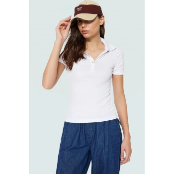 Fitted Vücut Oturan Fermuarlı Polo Yaka Kısa Kollu Bluz %70 Polyester Rahat Ve Şık