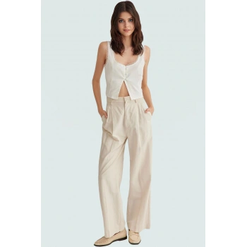 Flamlı Pamuk Dokuma Bluz Basic Kolsuz Kare Yaka Crop Fitted Rahat Kullanım Ve Şık